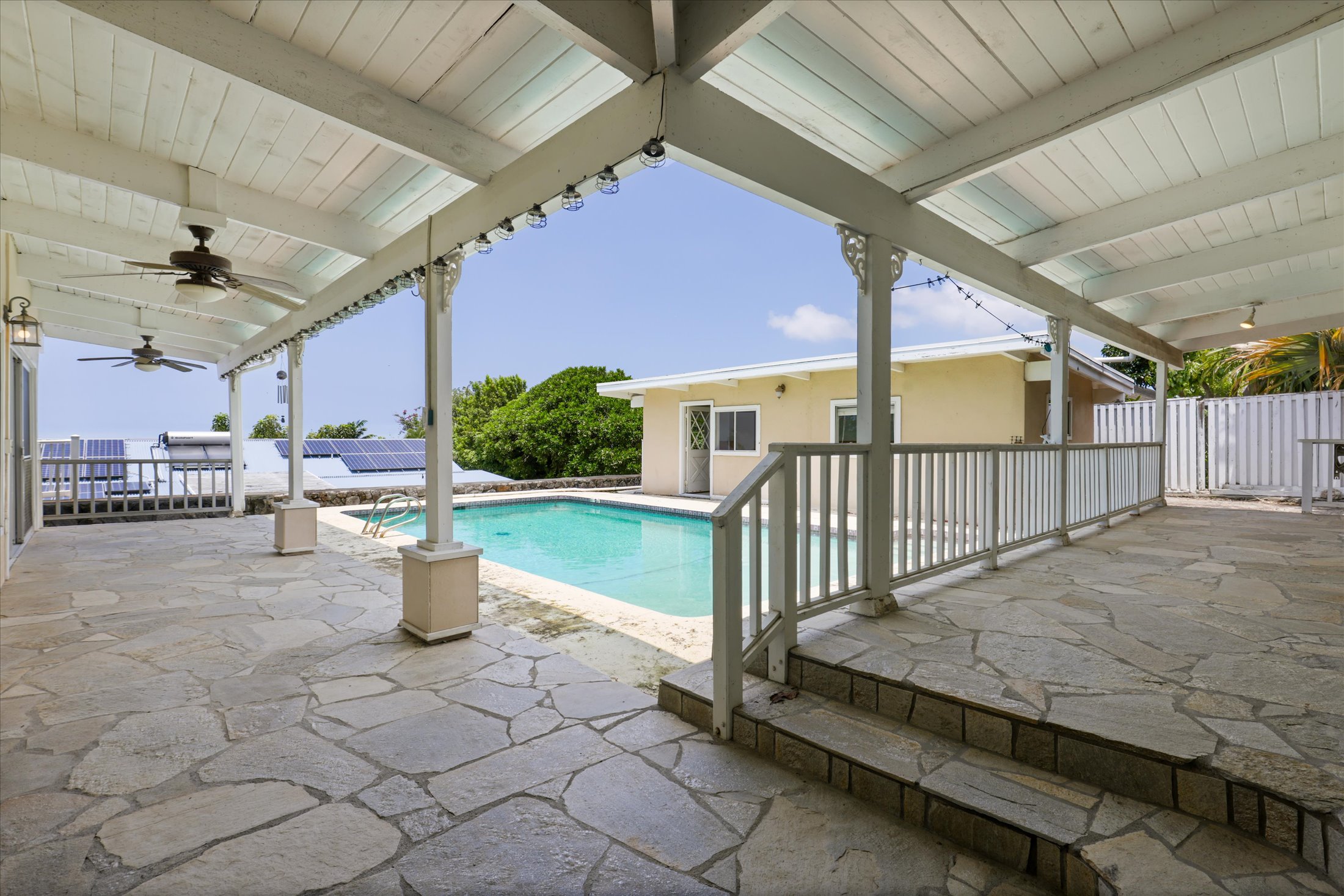75-329 ALOHA KONA DR