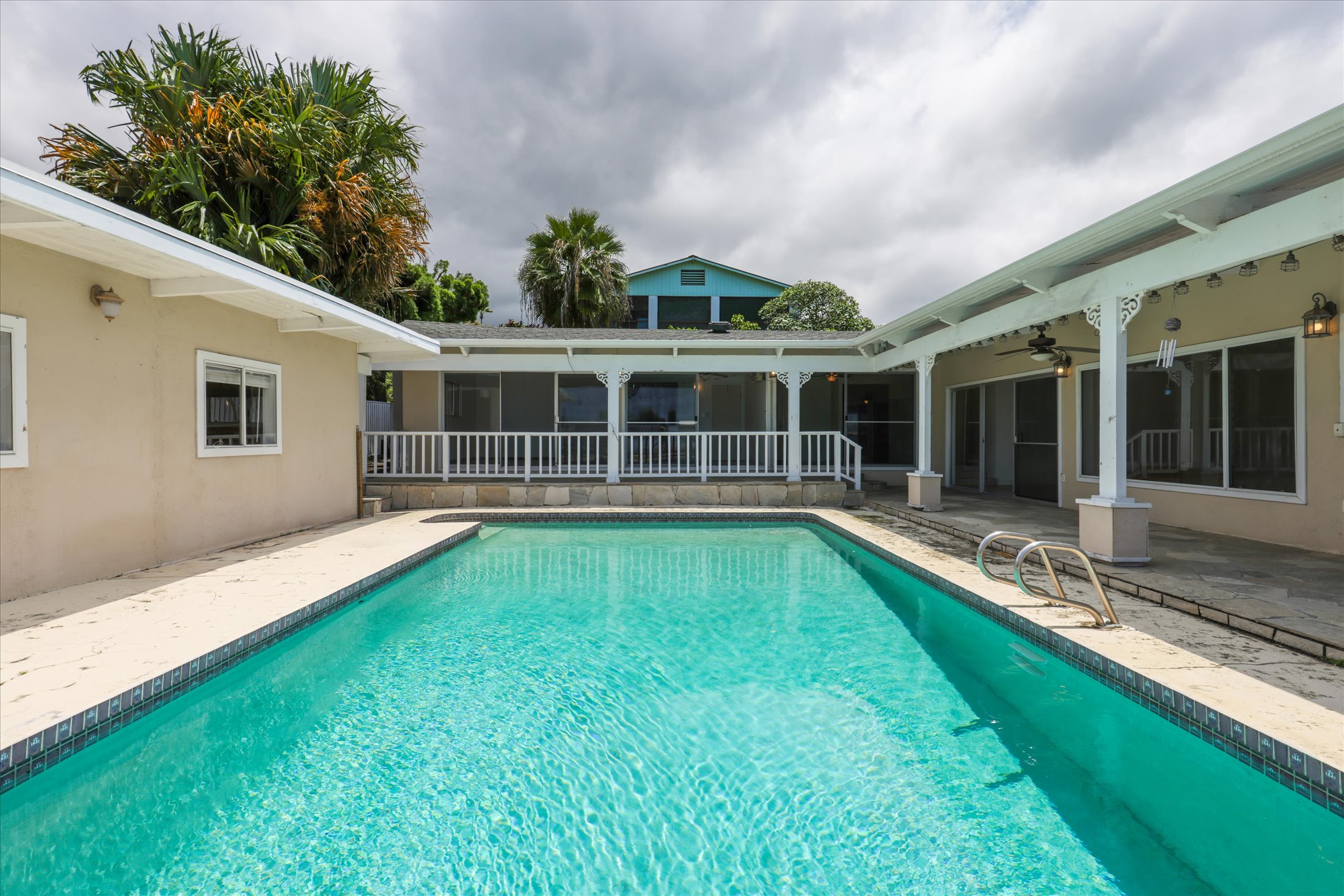 75-329 ALOHA KONA DR