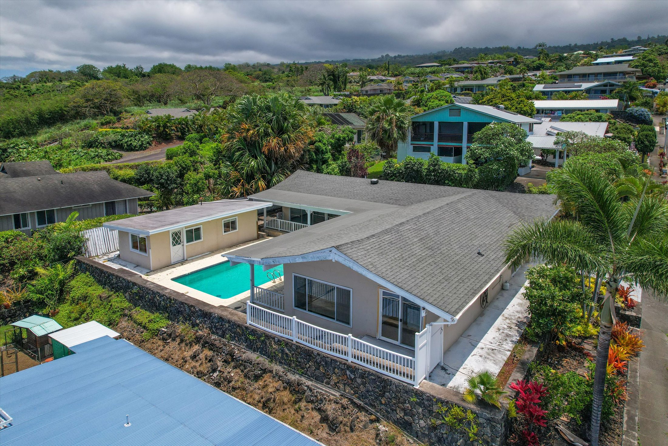 75-329 ALOHA KONA DR