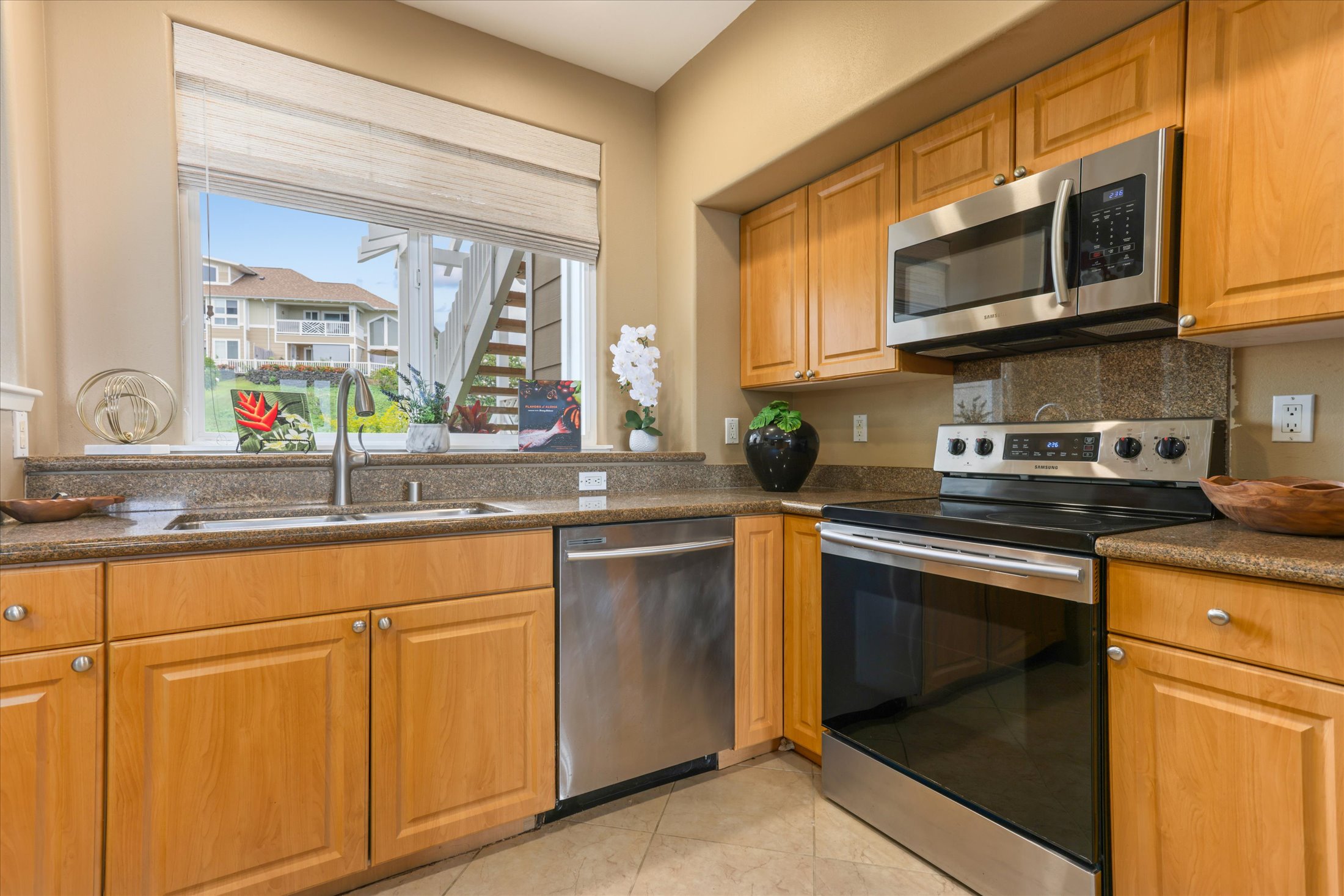 75-6060 KUAKINI HWY K2