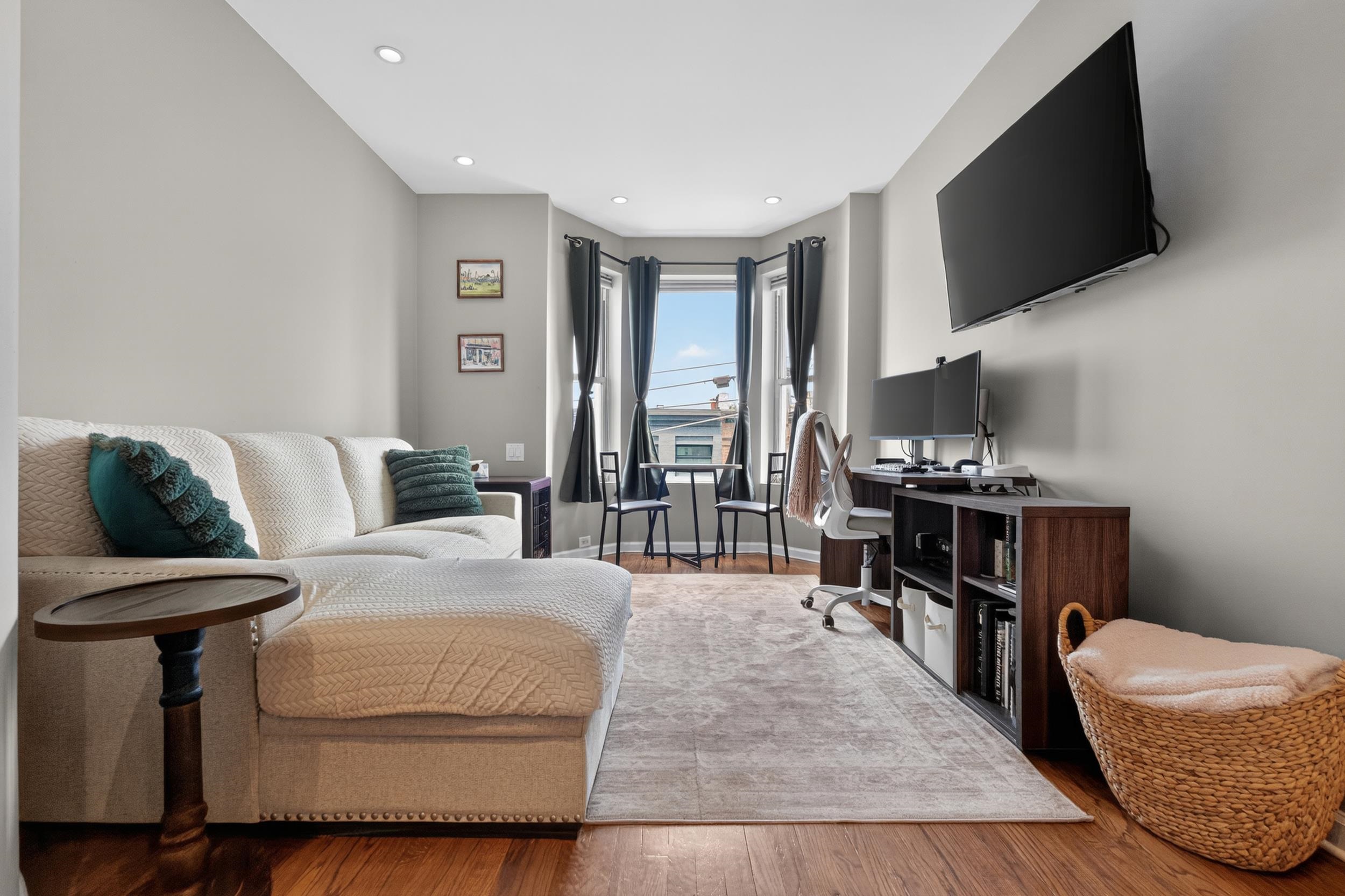 117 BLOOMFIELD ST Unit: 3A