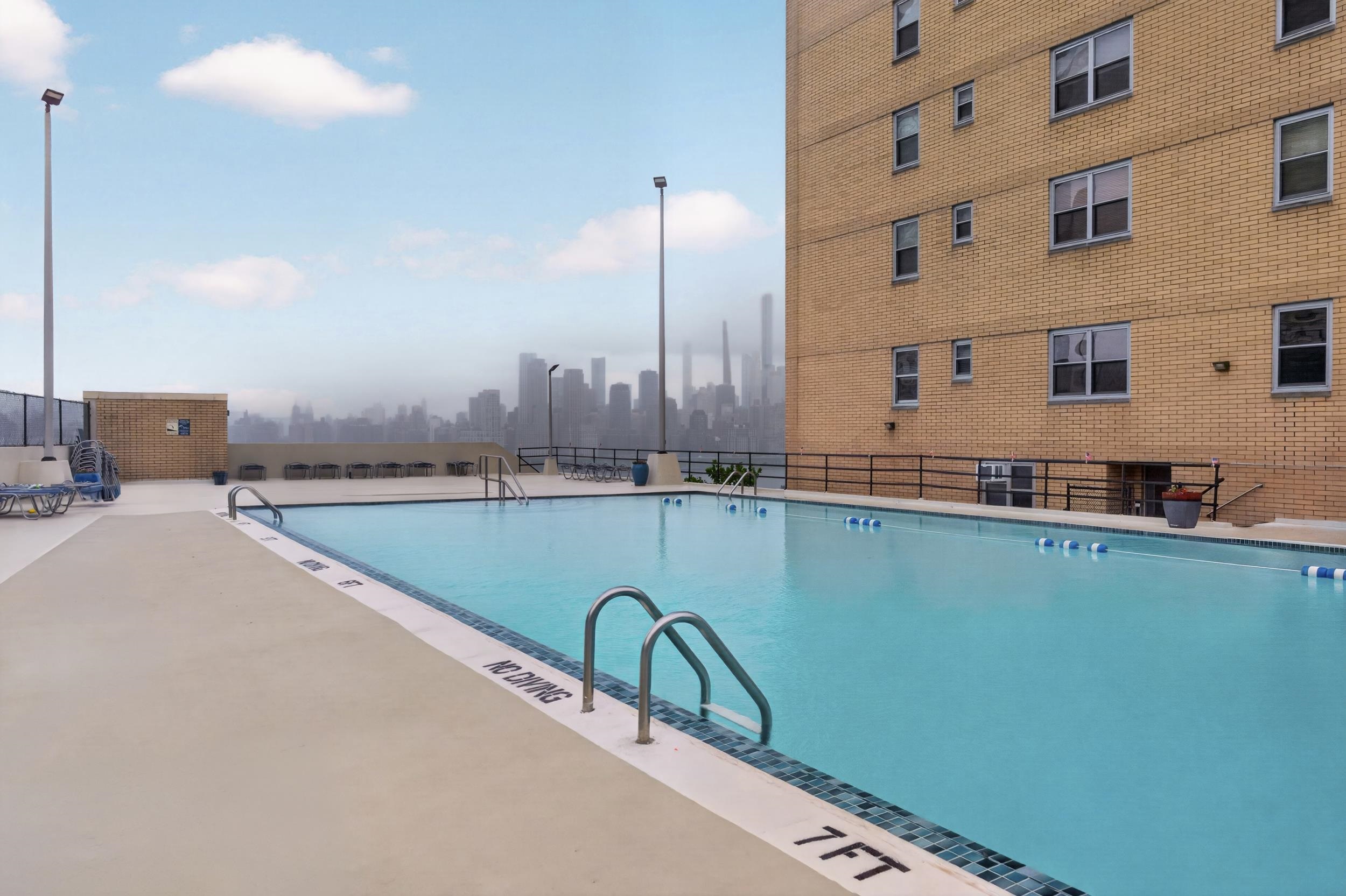 6600 BLVD EAST Unit: 7A