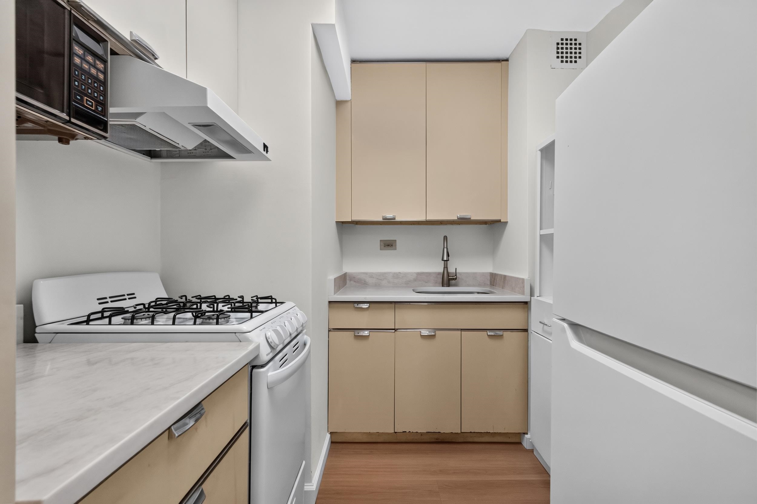 6600 BLVD EAST Unit: 7A