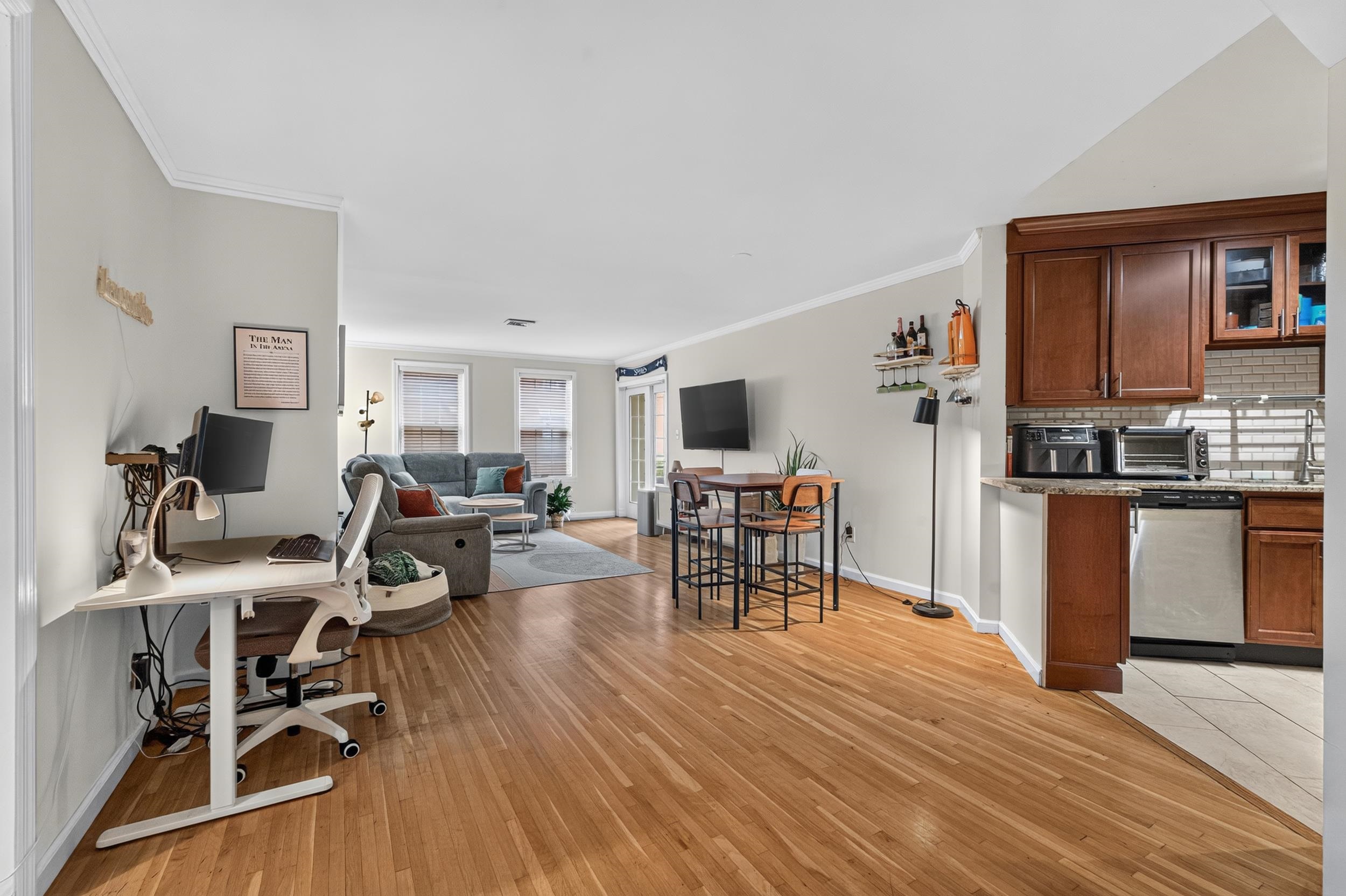 1001 CLINTON ST Unit: 3E