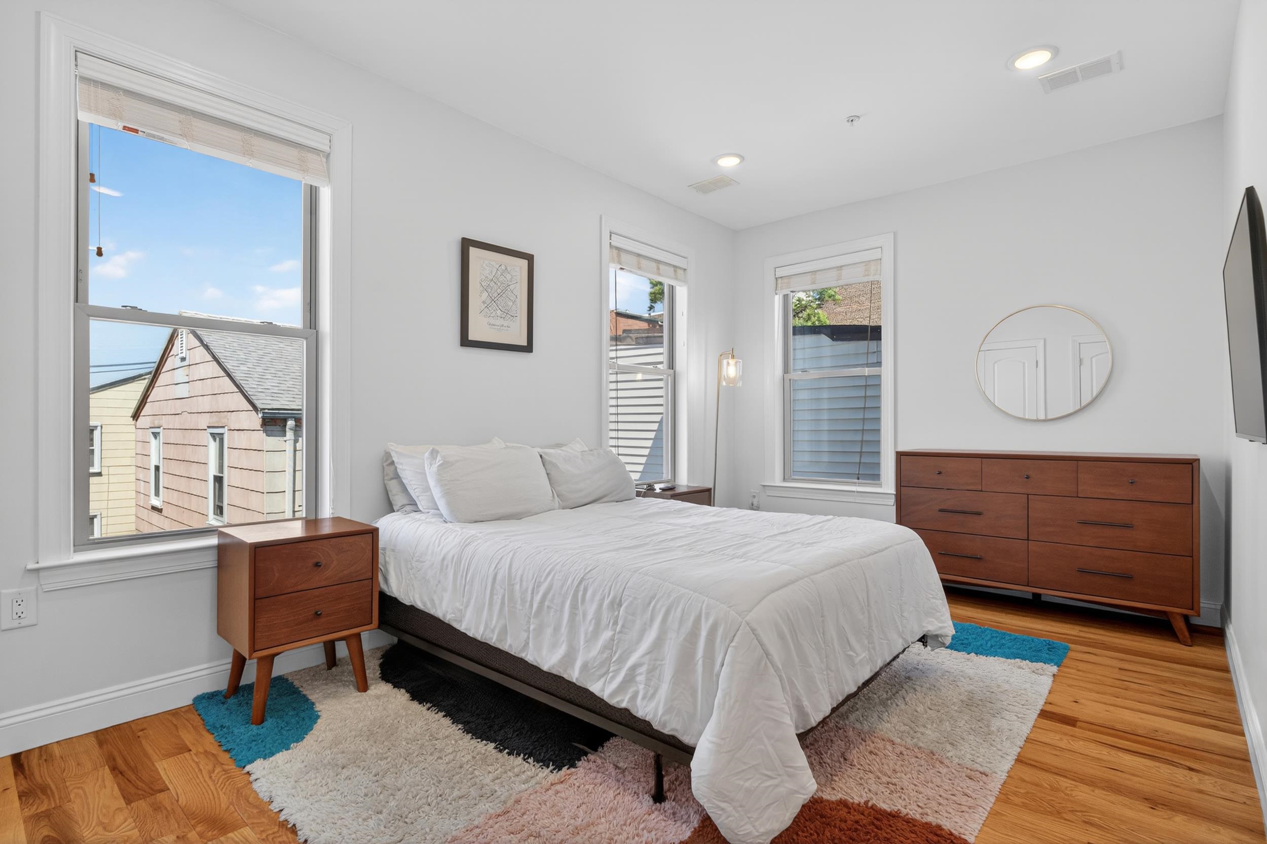 512 4TH ST Unit: 3