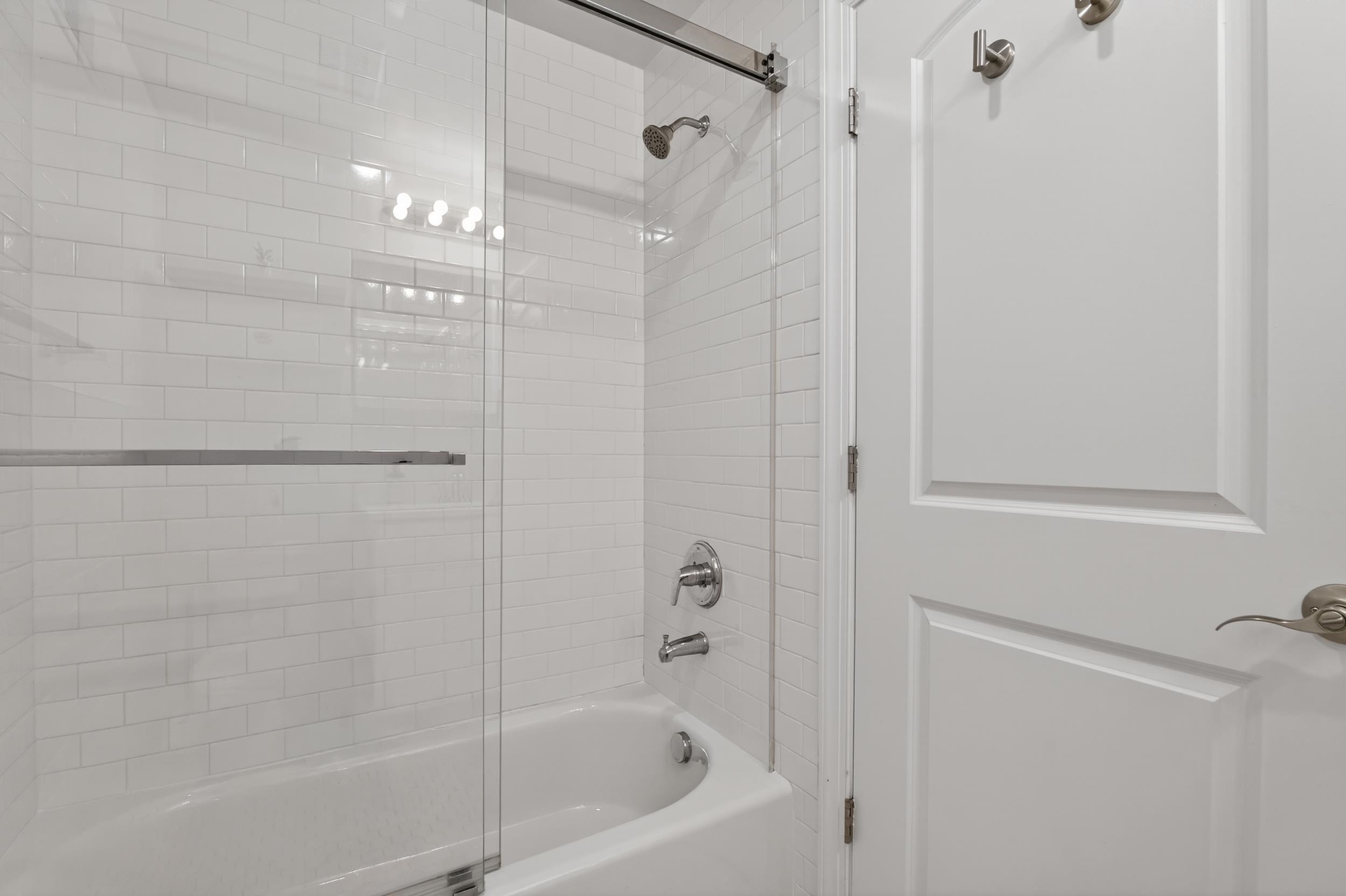 512 4TH ST Unit: 3