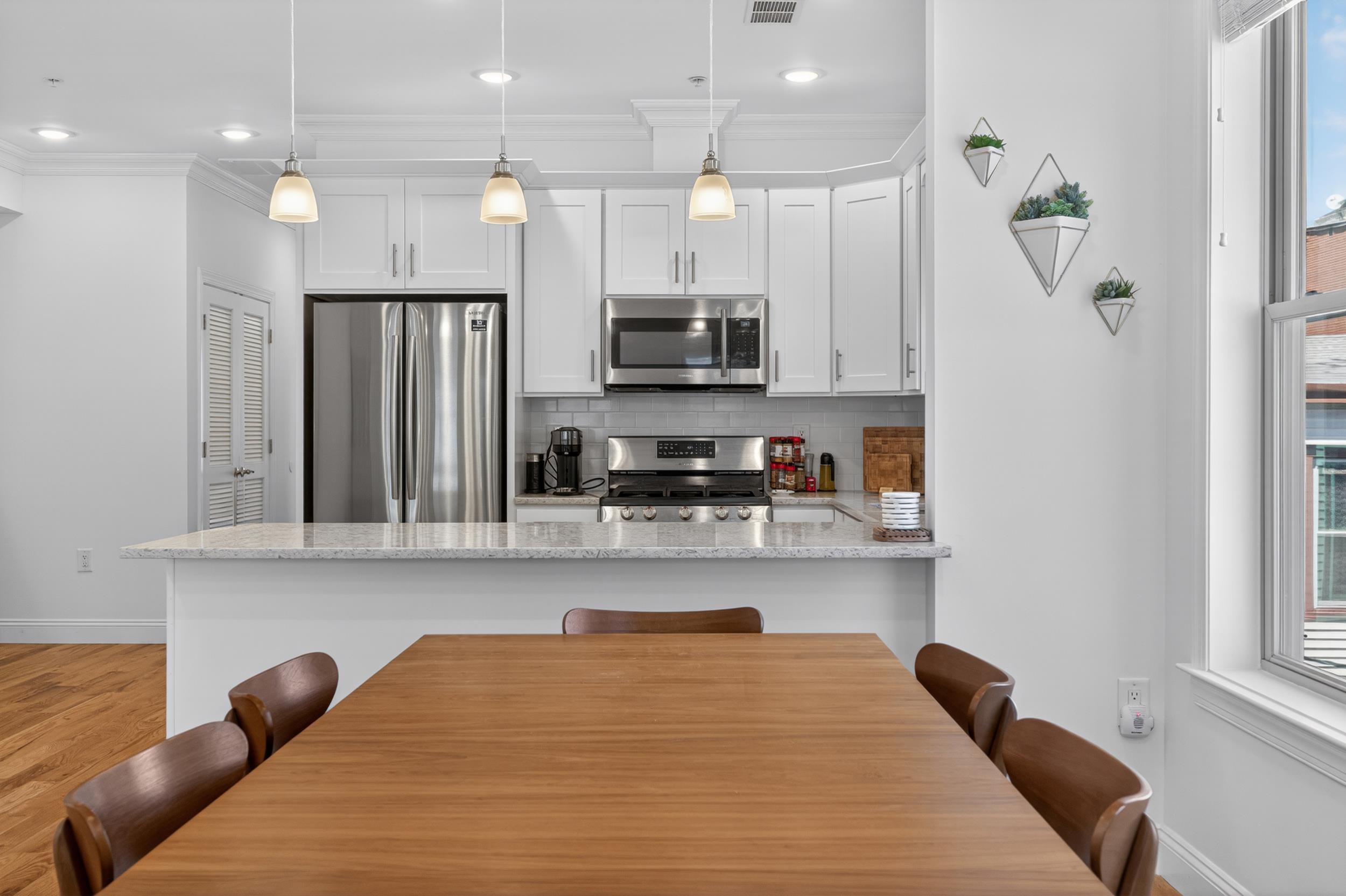 512 4TH ST Unit: 3