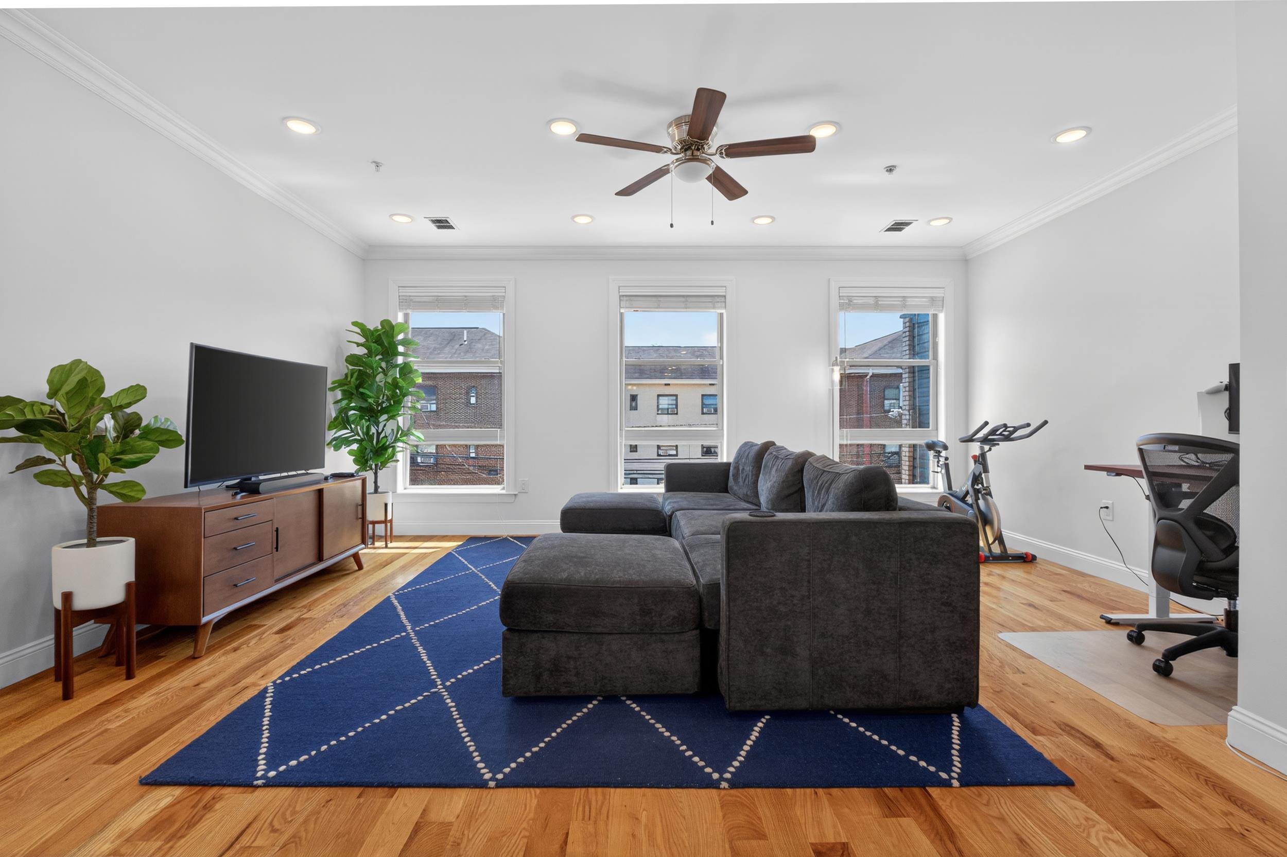 512 4TH ST Unit: 3A