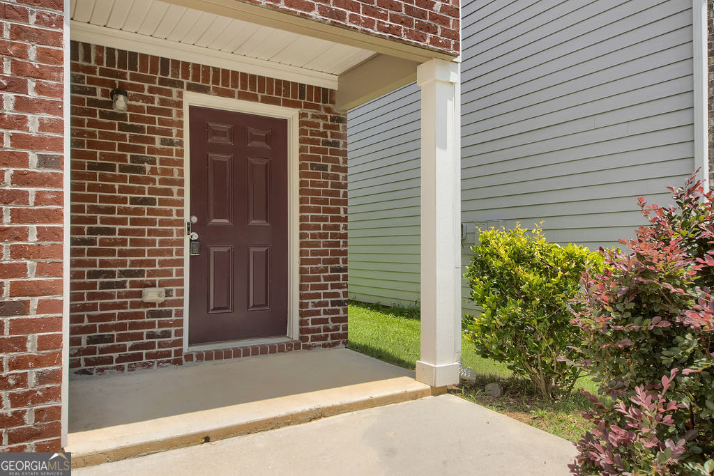 2144 Belmont Circle