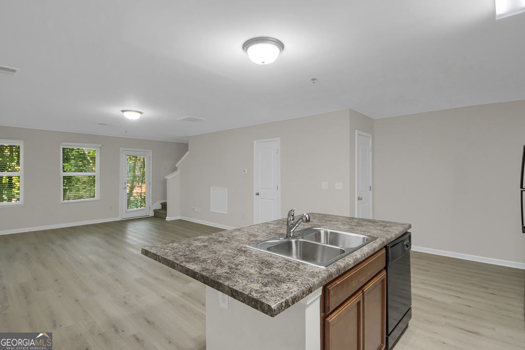 2144 Belmont Circle