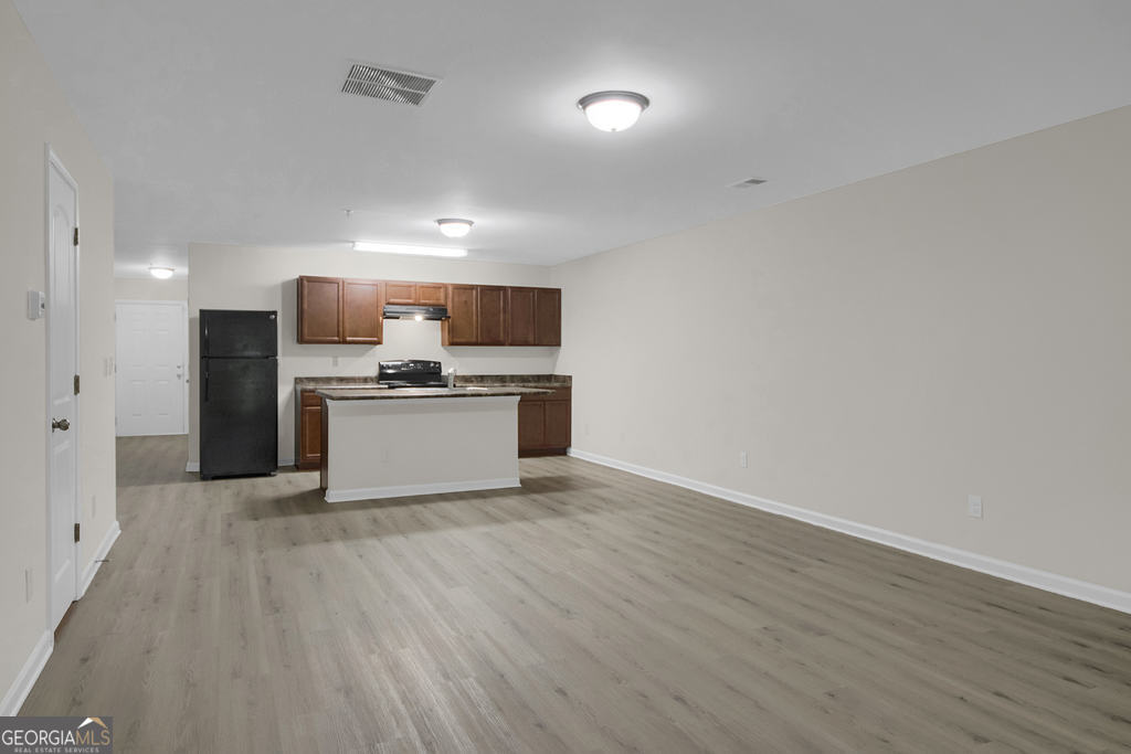 2144 Belmont Circle