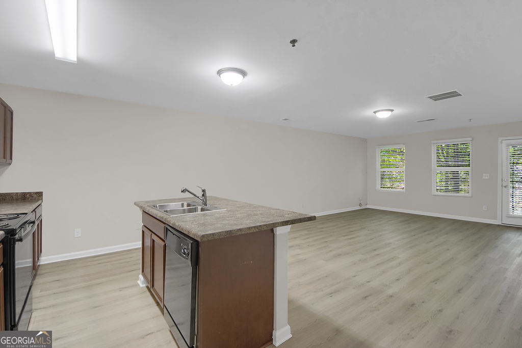 2144 Belmont Circle