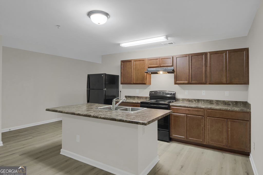 2144 Belmont Circle