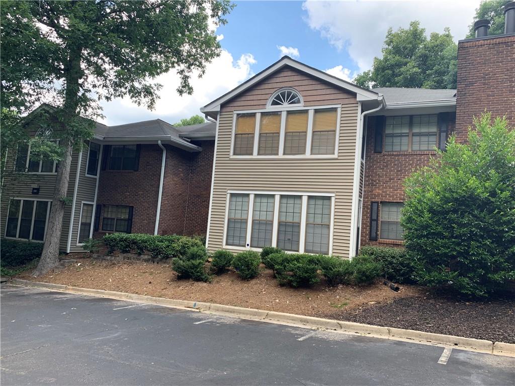 115 Barrington Hills Drive