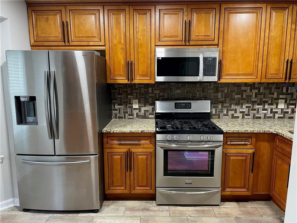 3517 Station Drive NW