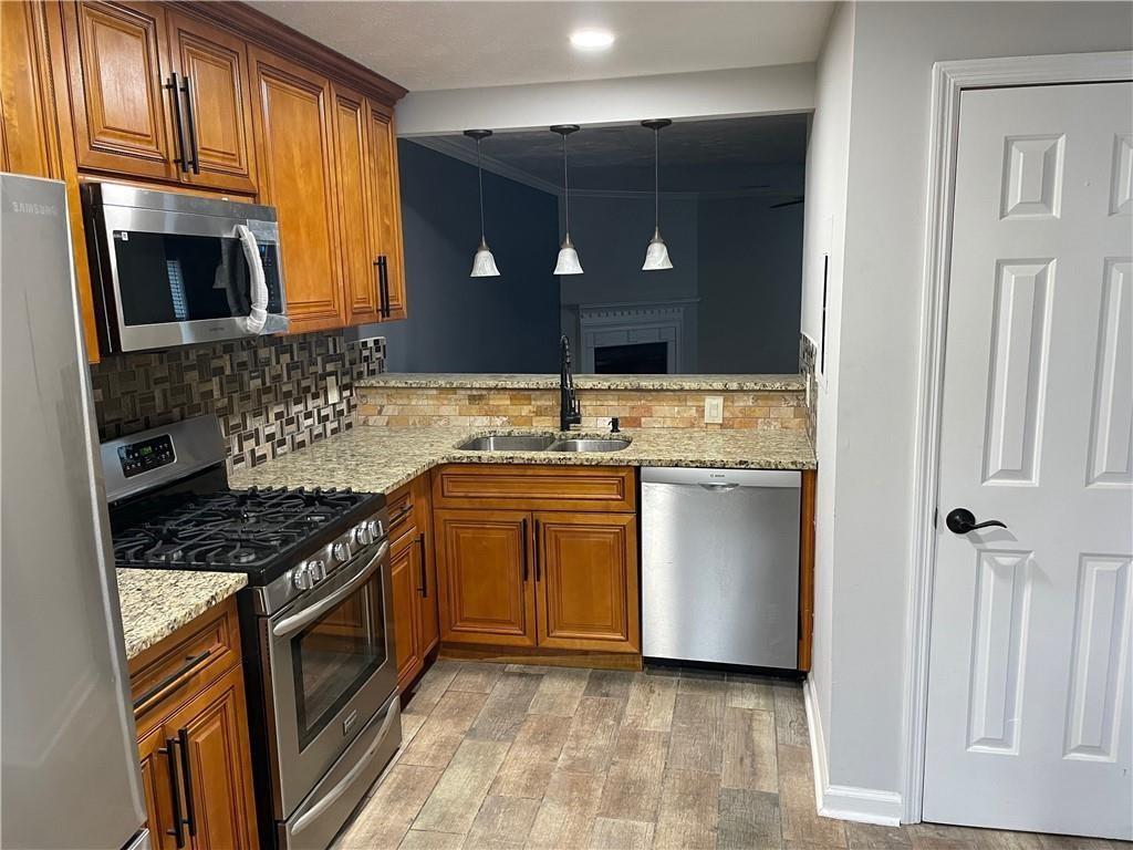 3517 Station Drive NW