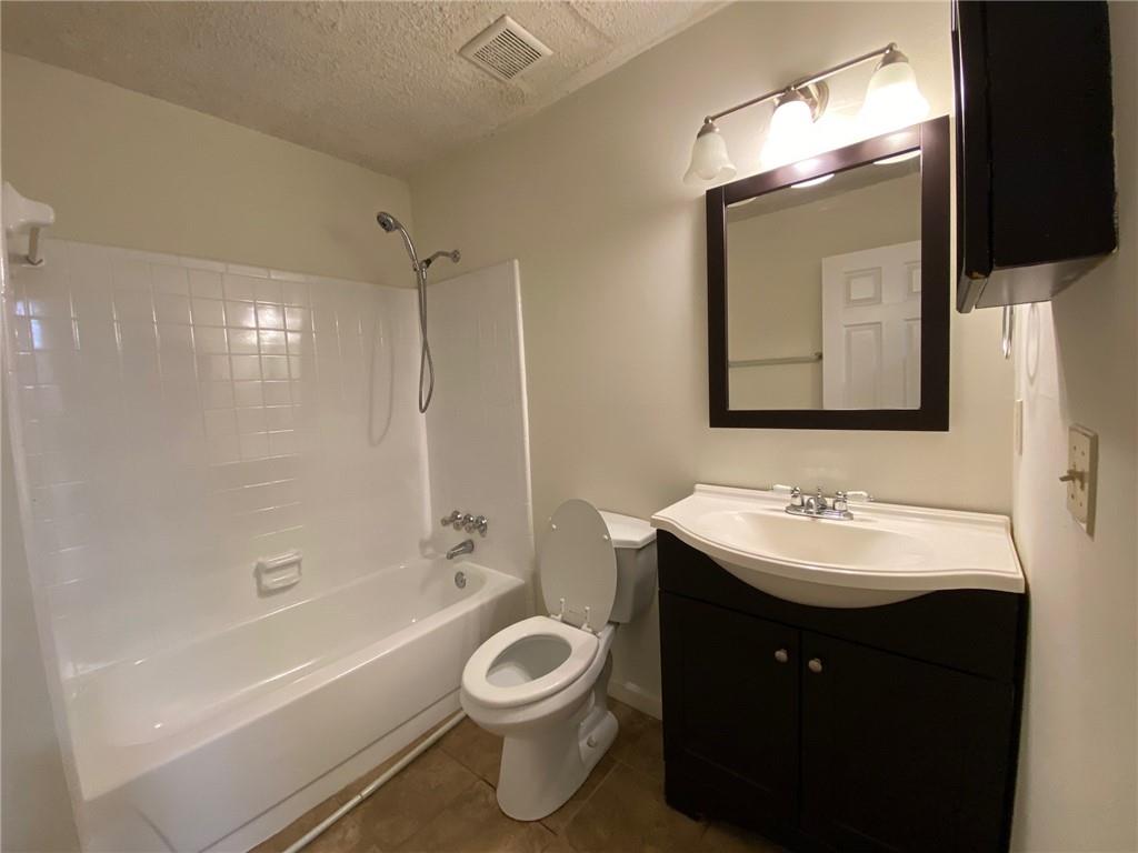 1801 Huntingdon Chase