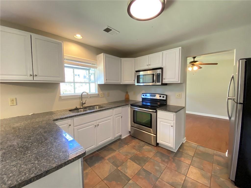 1125 Taylor Oaks Drive