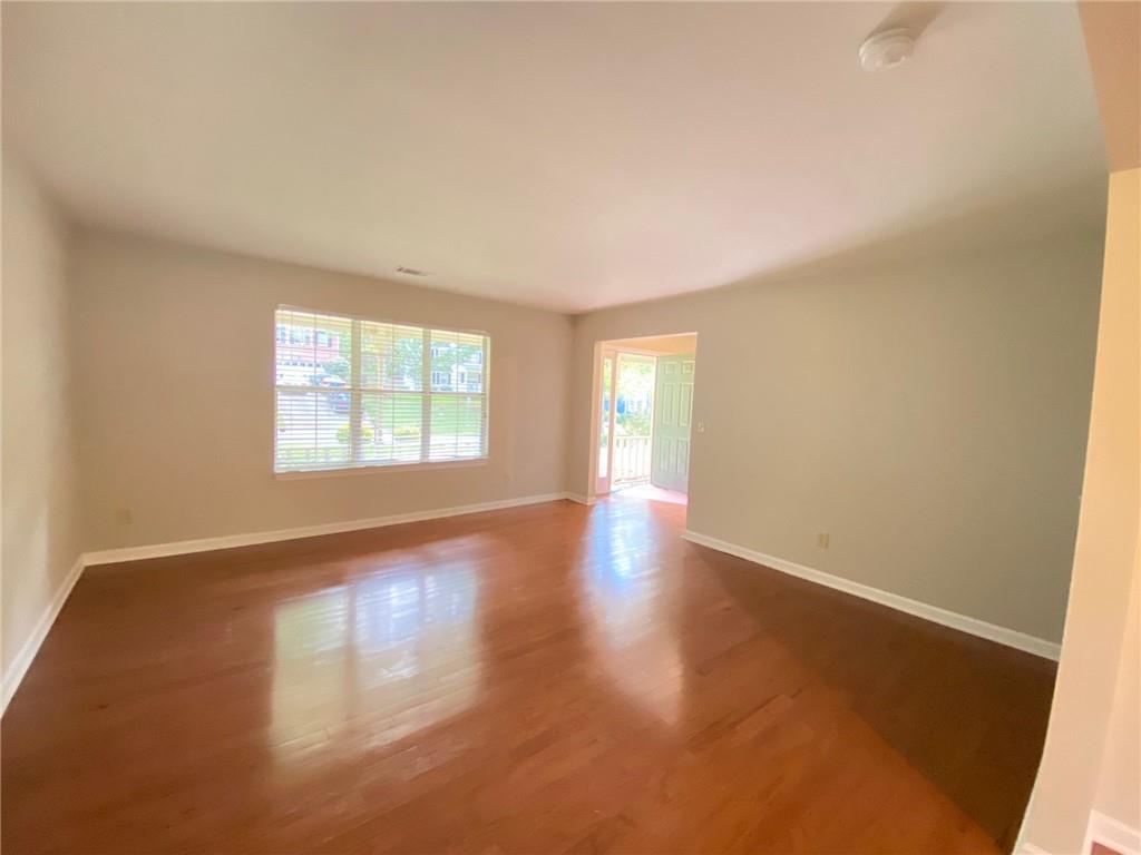 1125 Taylor Oaks Drive