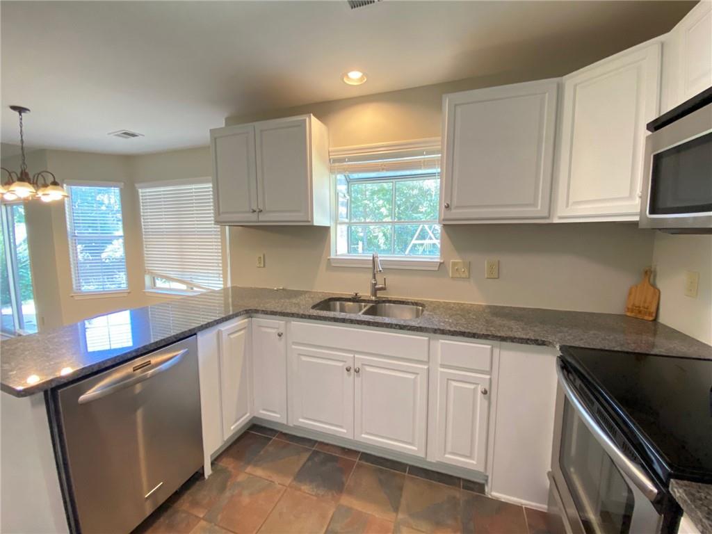 1125 Taylor Oaks Drive