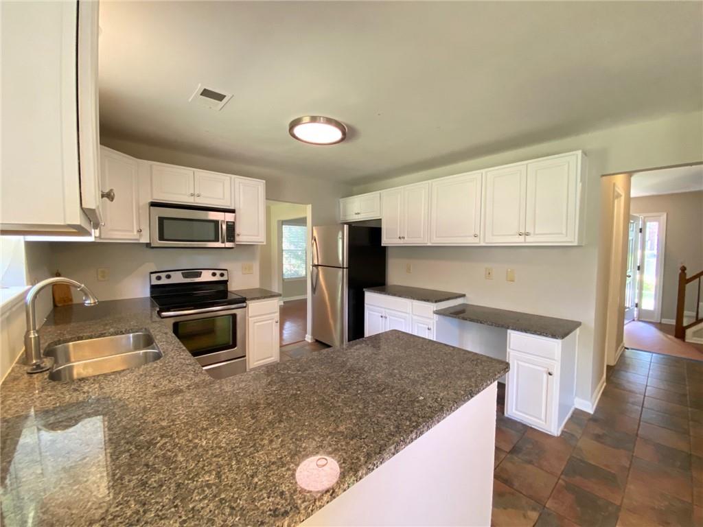 1125 Taylor Oaks Drive