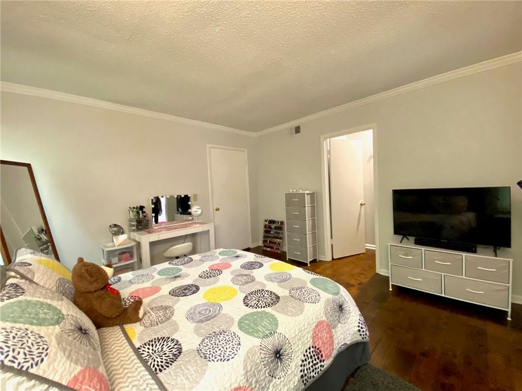 2110 Huntingdon Chase