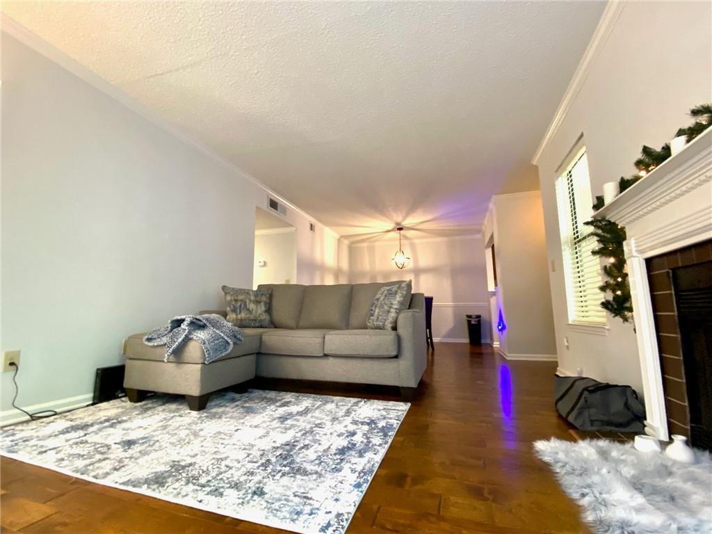 2110 Huntingdon Chase