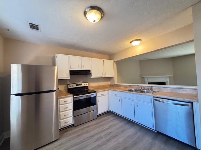 2406 Queen Anne Court