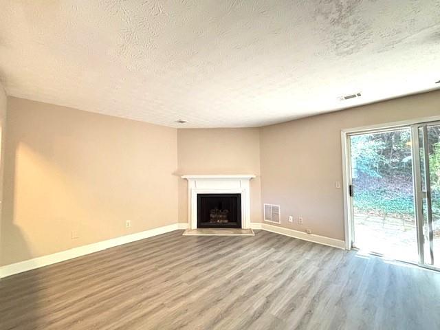 2406 Queen Anne Court