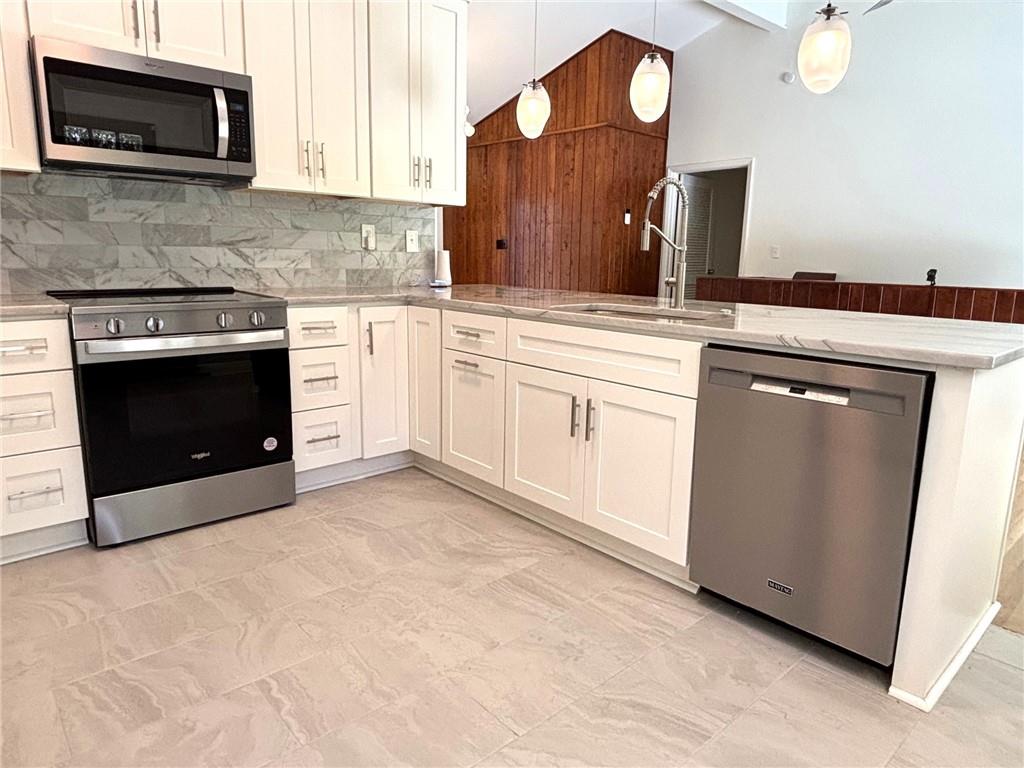 2001 Fisher Trail NE