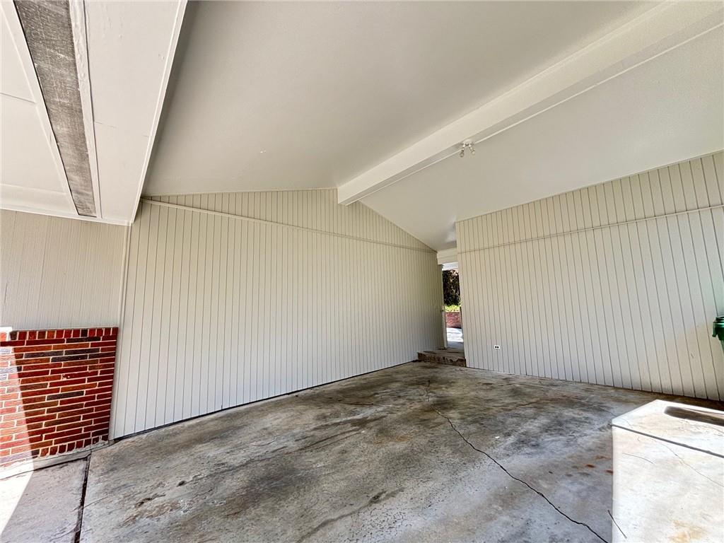 2001 Fisher Trail NE