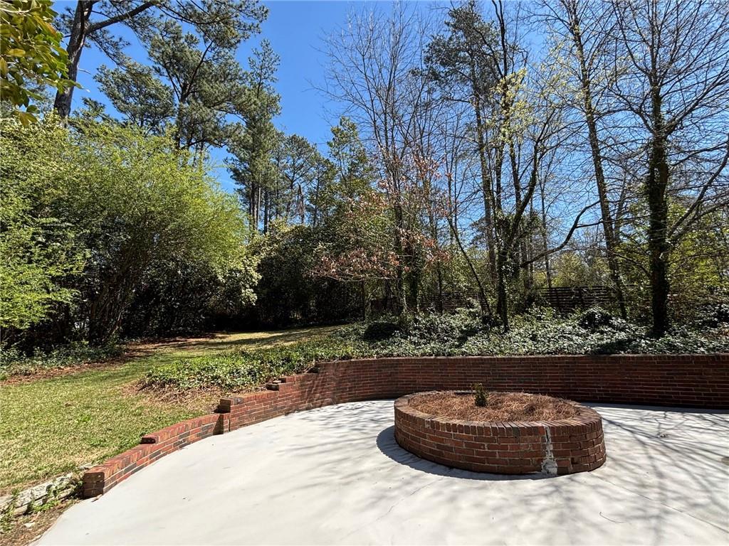 2001 Fisher Trail NE