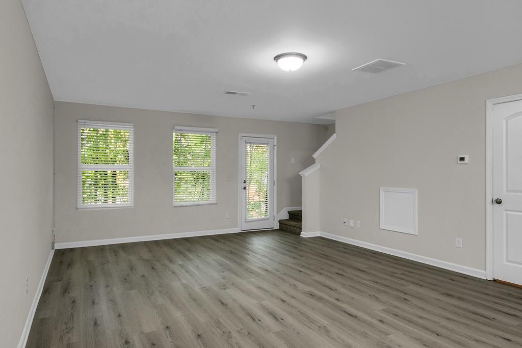 2144 Belmont Circle