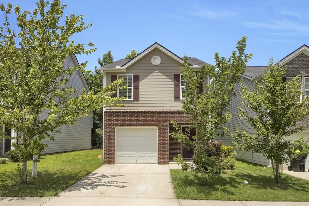 2144 Belmont Circle