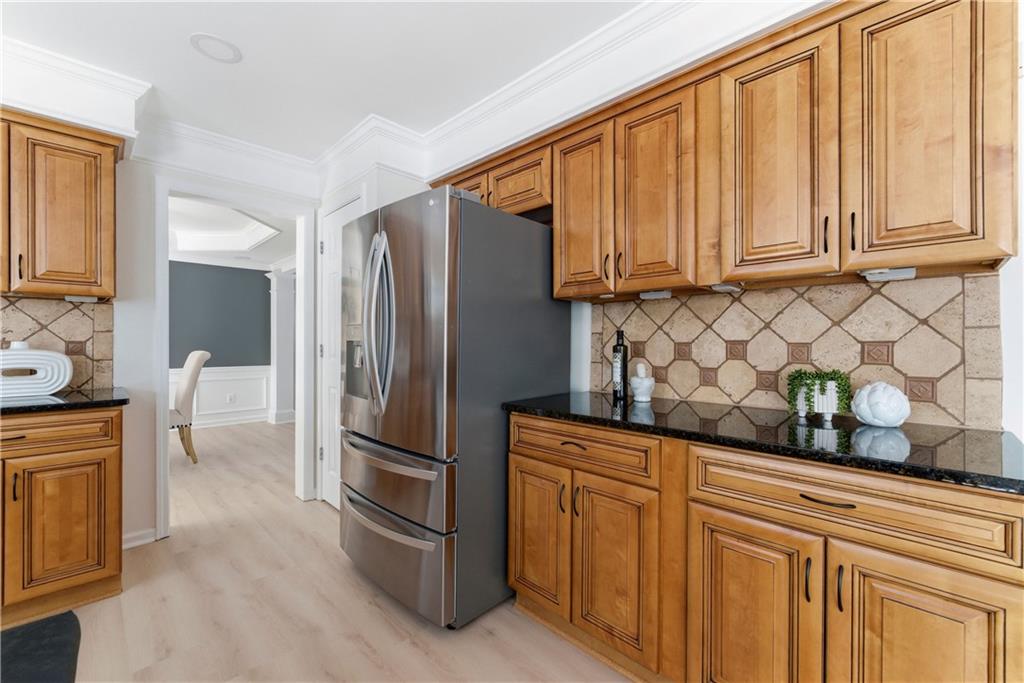 5474 Oxford Chase Way