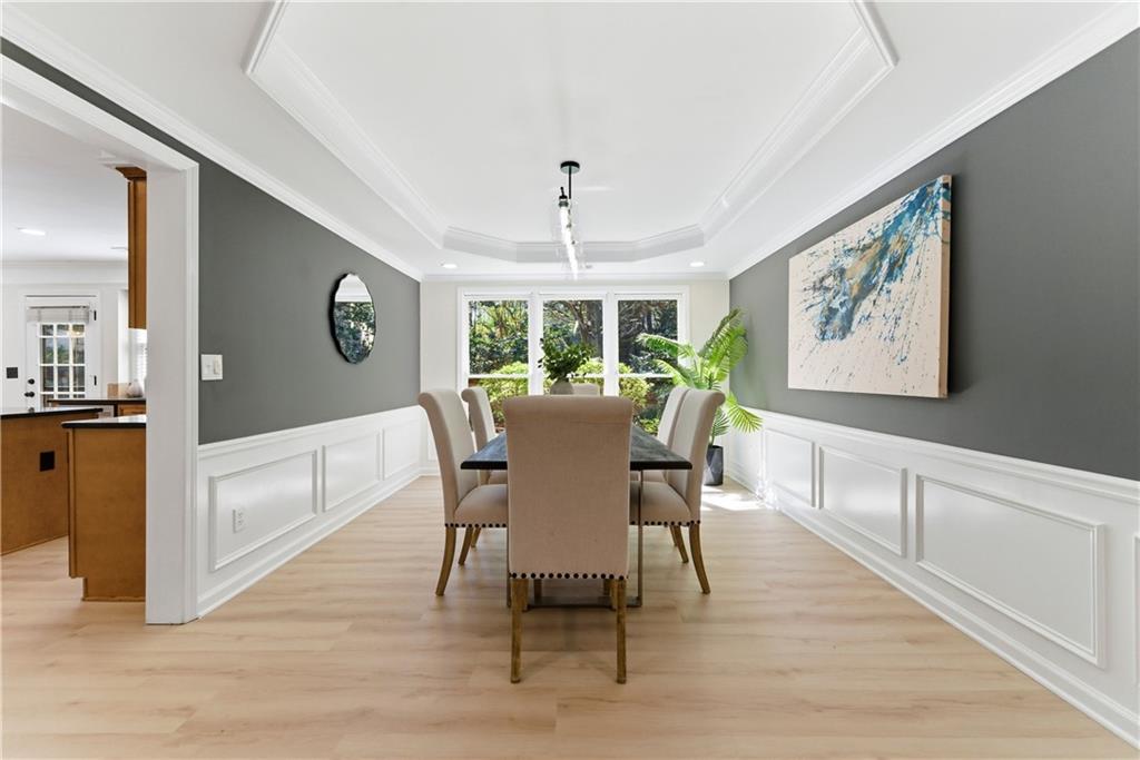 5474 Oxford Chase Way