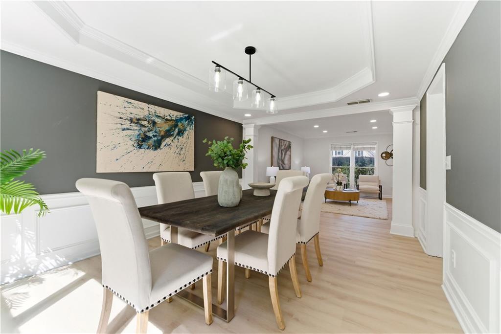 5474 Oxford Chase Way