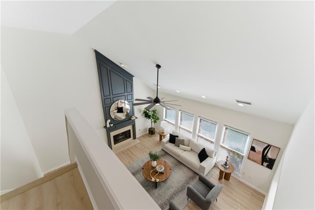 5474 Oxford Chase Way