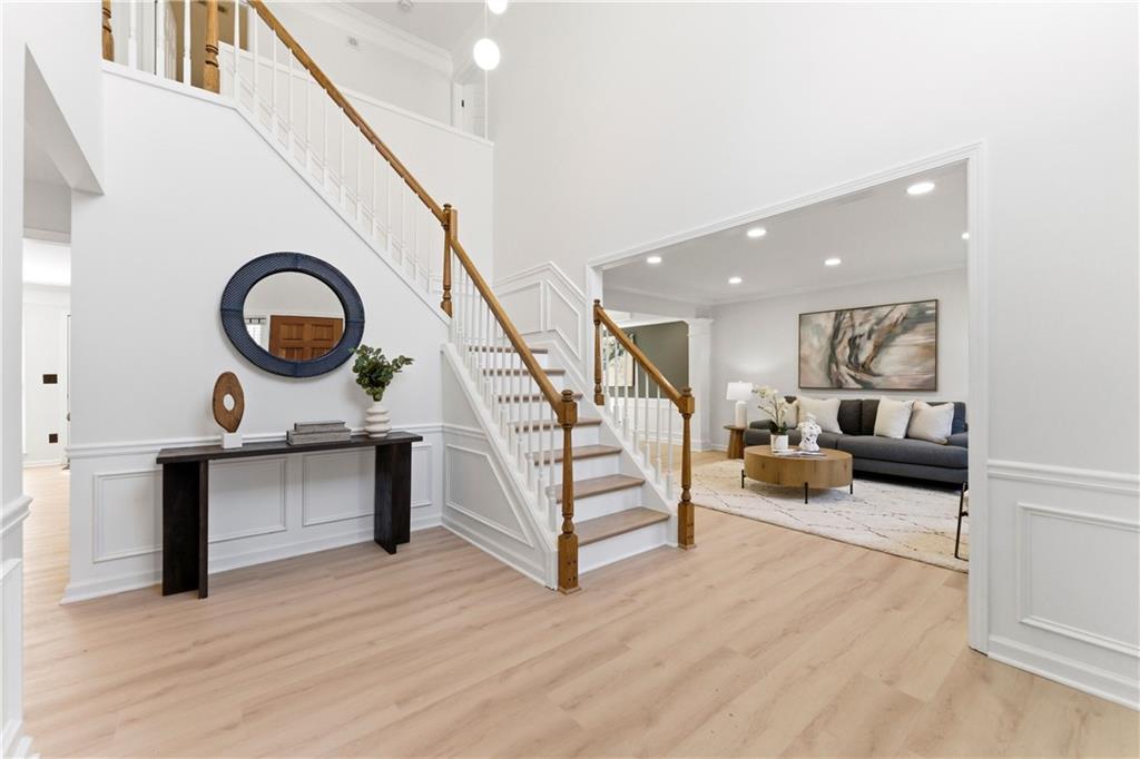 5474 Oxford Chase Way