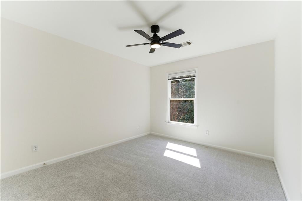 5474 Oxford Chase Way