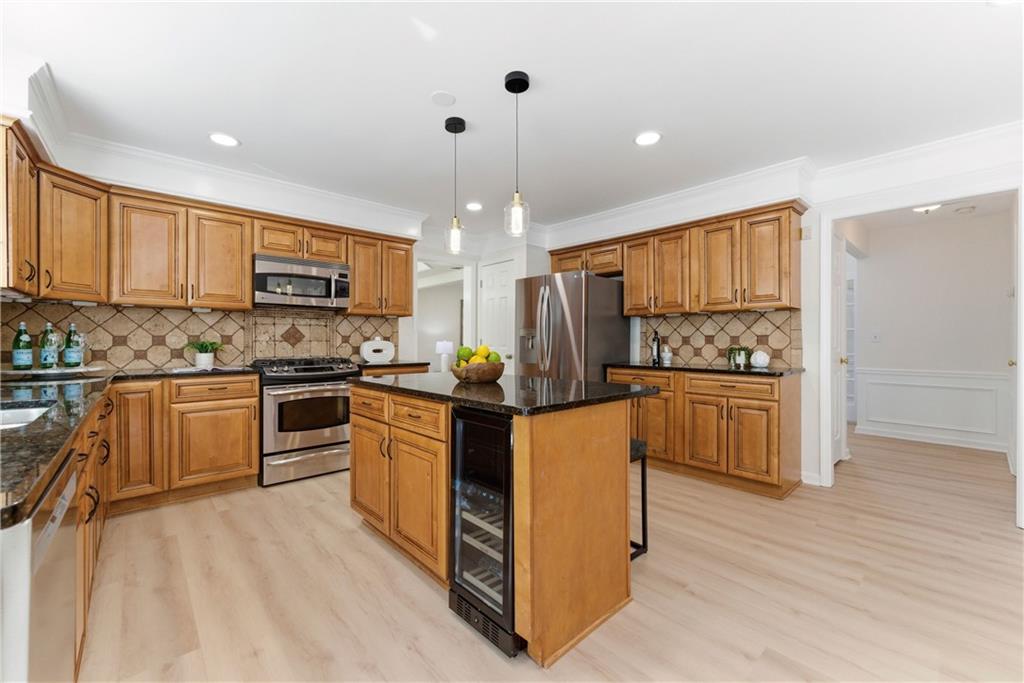 5474 Oxford Chase Way