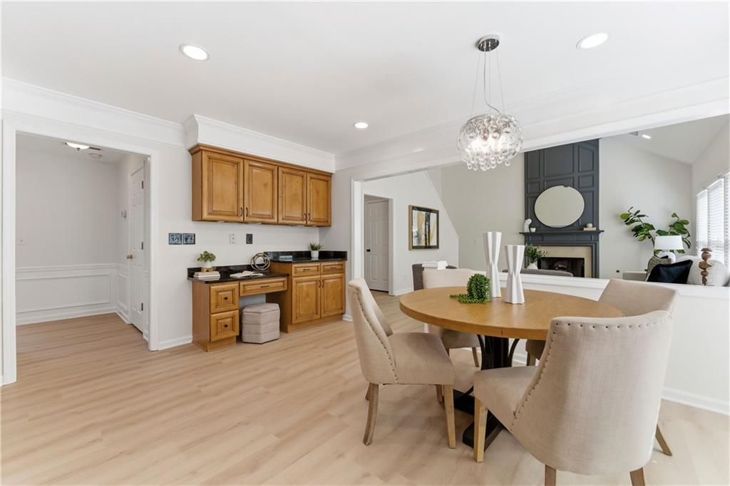 5474 Oxford Chase Way