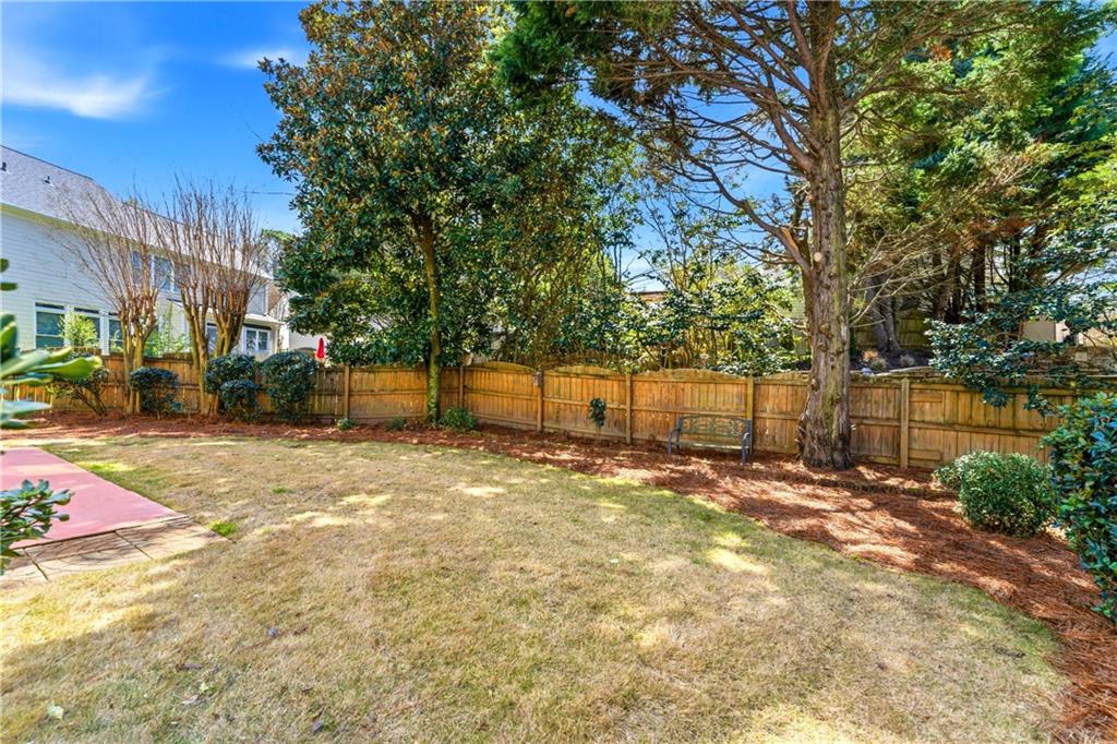 5474 Oxford Chase Way