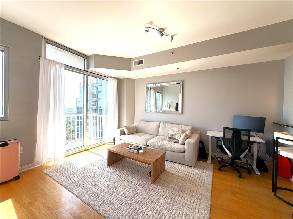 855 peachtree Street NE Unit 1915