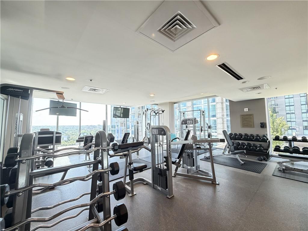 855 peachtree Street NE Unit 1915