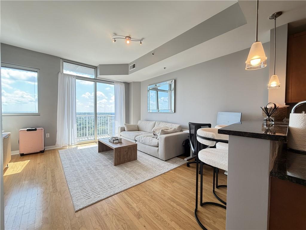 855 peachtree Street NE Unit 1915