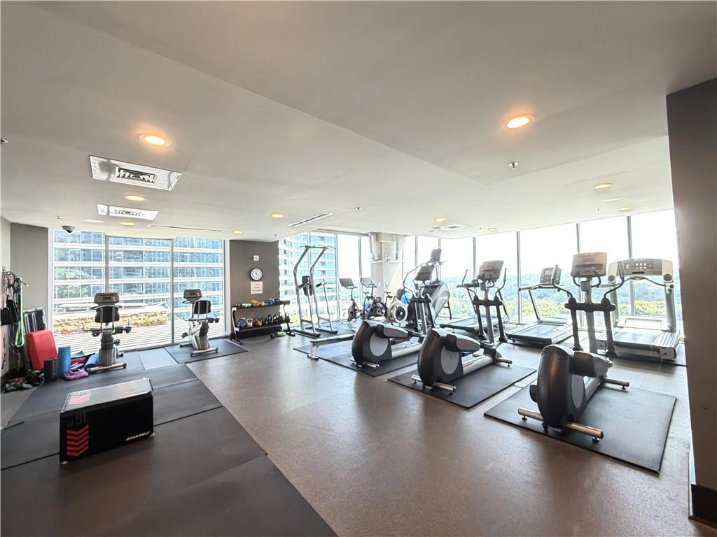 855 peachtree Street NE Unit 1915