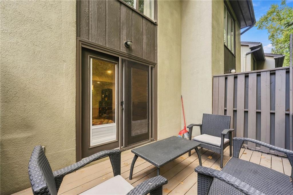 8 Ivy Ridge NE