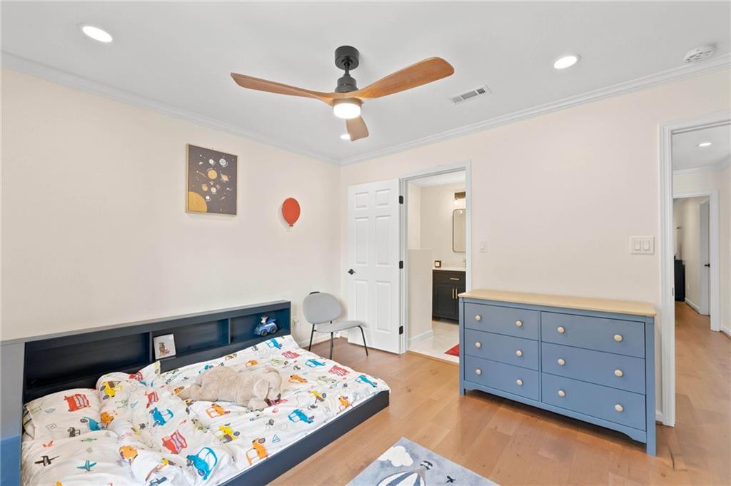 8 Ivy Ridge NE