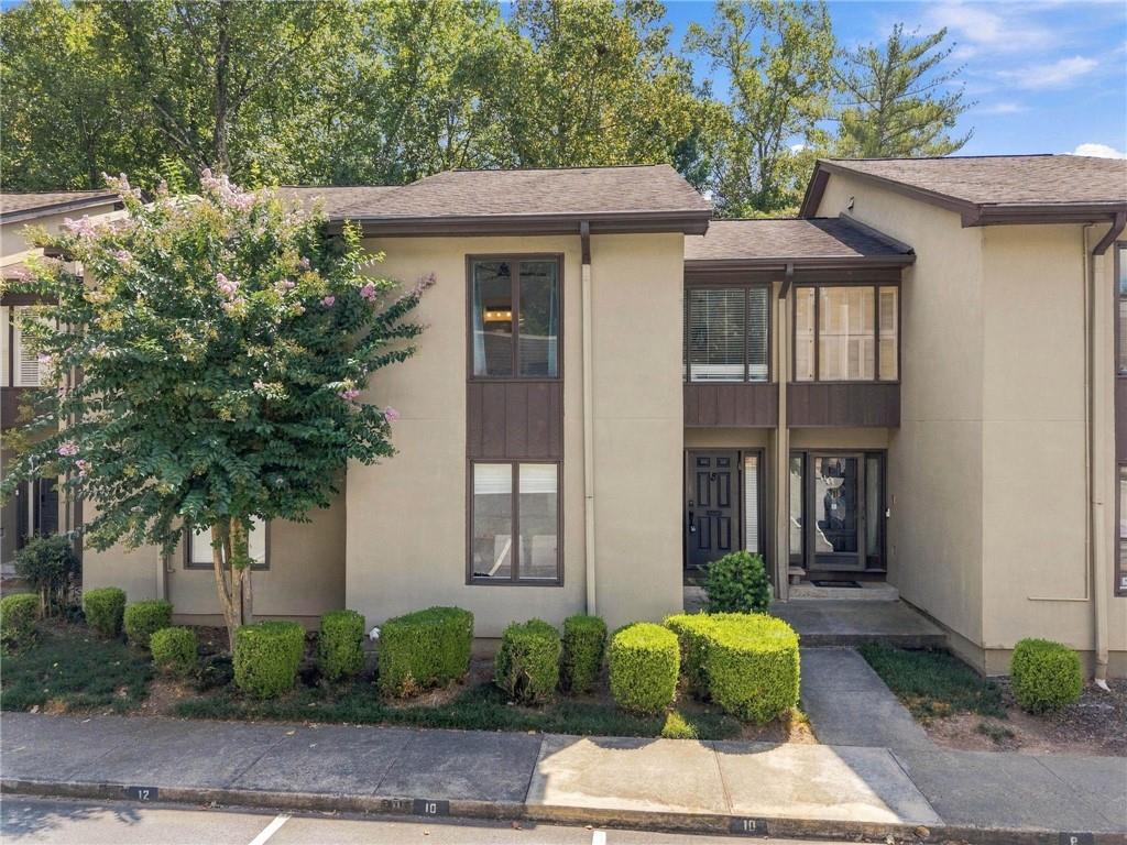 8 Ivy Ridge NE